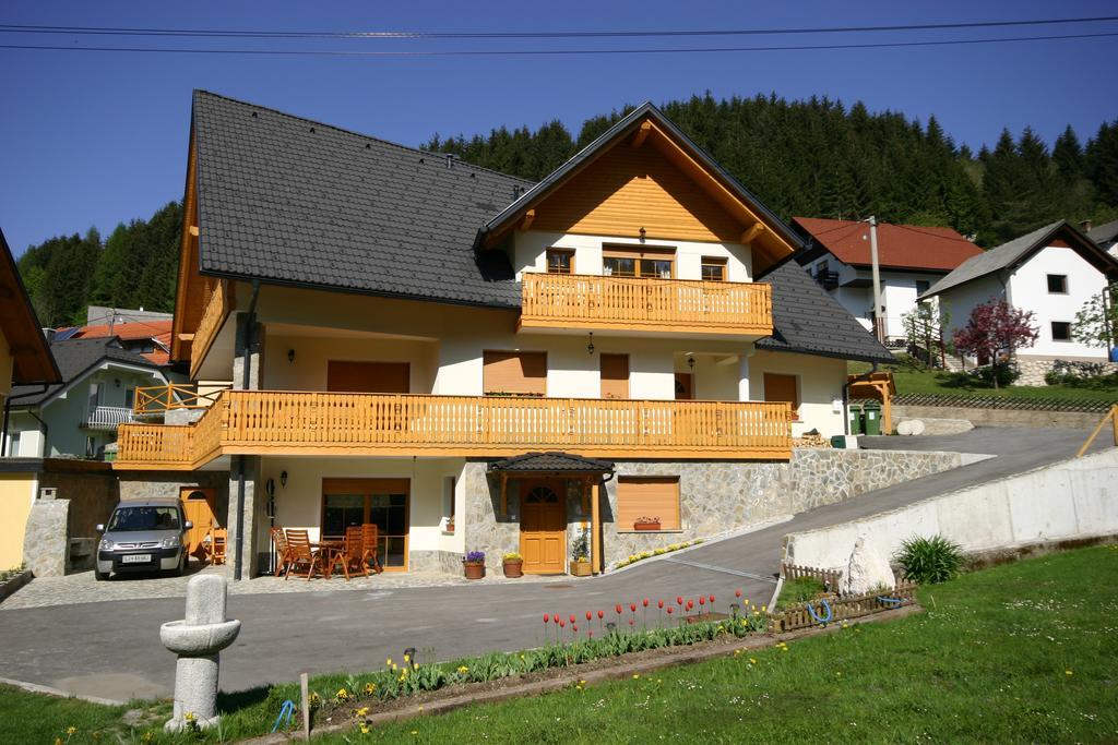 Apartments Karmen Ratece Exterior photo